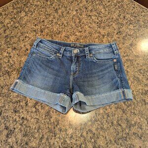 Silver W29 Toni Style 3 1/2 Length Cuffed Jean Shorts